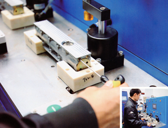 閉門器功能測試機(jī) 閉門器功能測試機(jī)